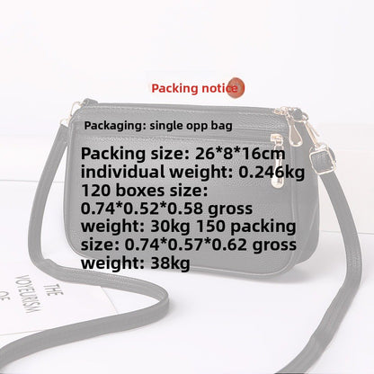 Mid-aged woman single shoulder bag