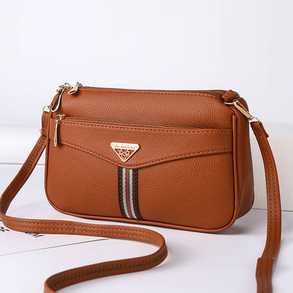 Mid-aged woman single shoulder bag