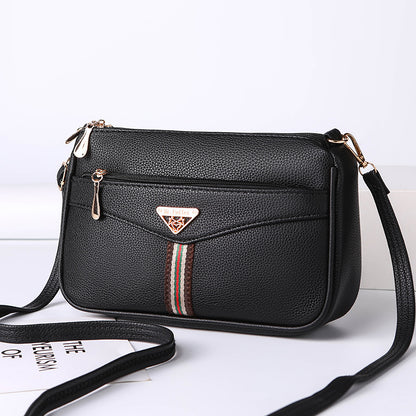 Mid-aged woman single shoulder bag
