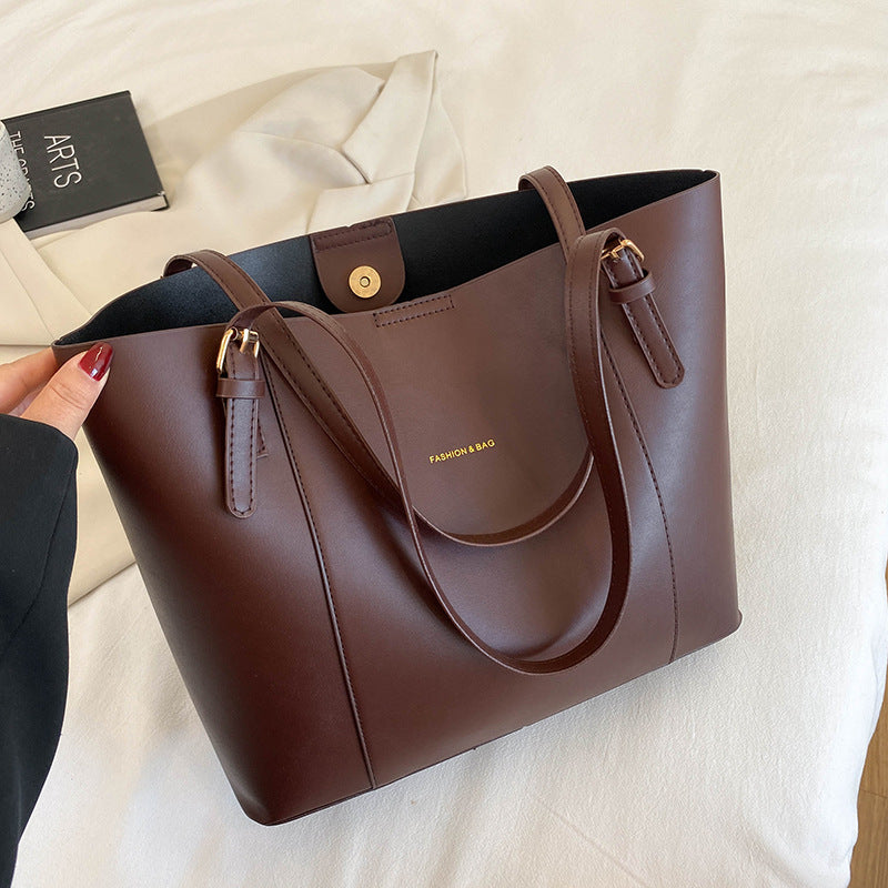 Simple and elegant commuting bag